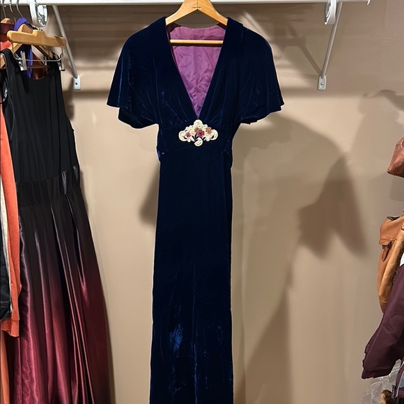 Vintage 1960’s/70’s Elegant Blue Velvet Gown with Floral Detail - Picture 1 of 5